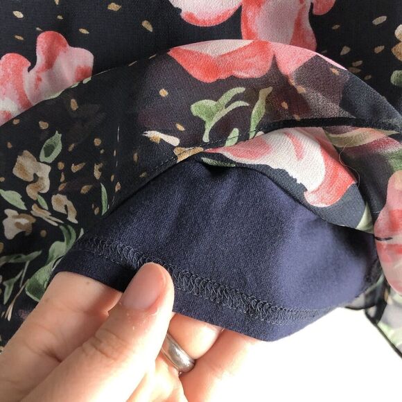 CAbi #5220 Size Small Fairytale Floral Cold Shoulder Blouse Top Shirt Lined‎ - Picture 7 of 16